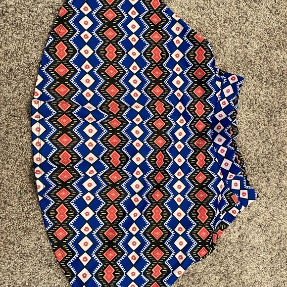 Skirt - Picture 1 of 2